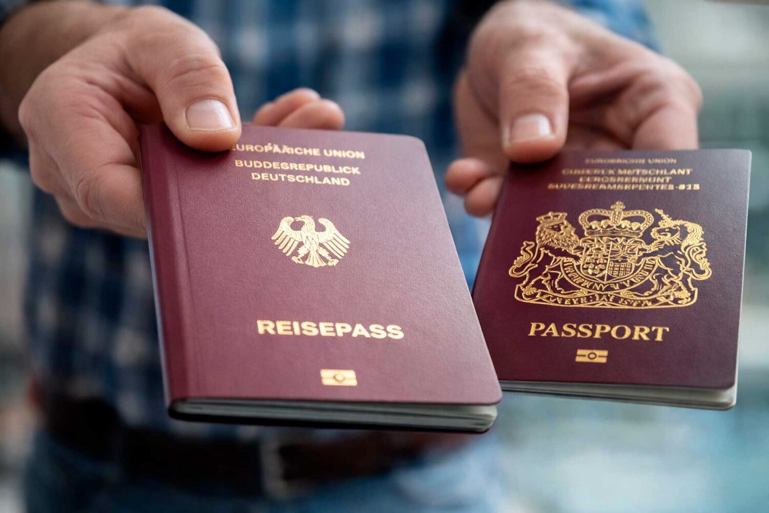 Dual citizen often uses different passports for different parts of one trip